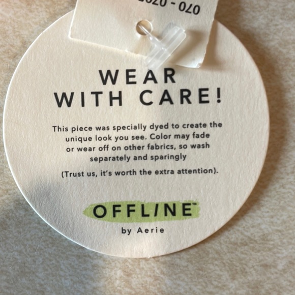 Offline by Aerie OG Shortie. SZ:XS. NWT. - Picture 13 of 14